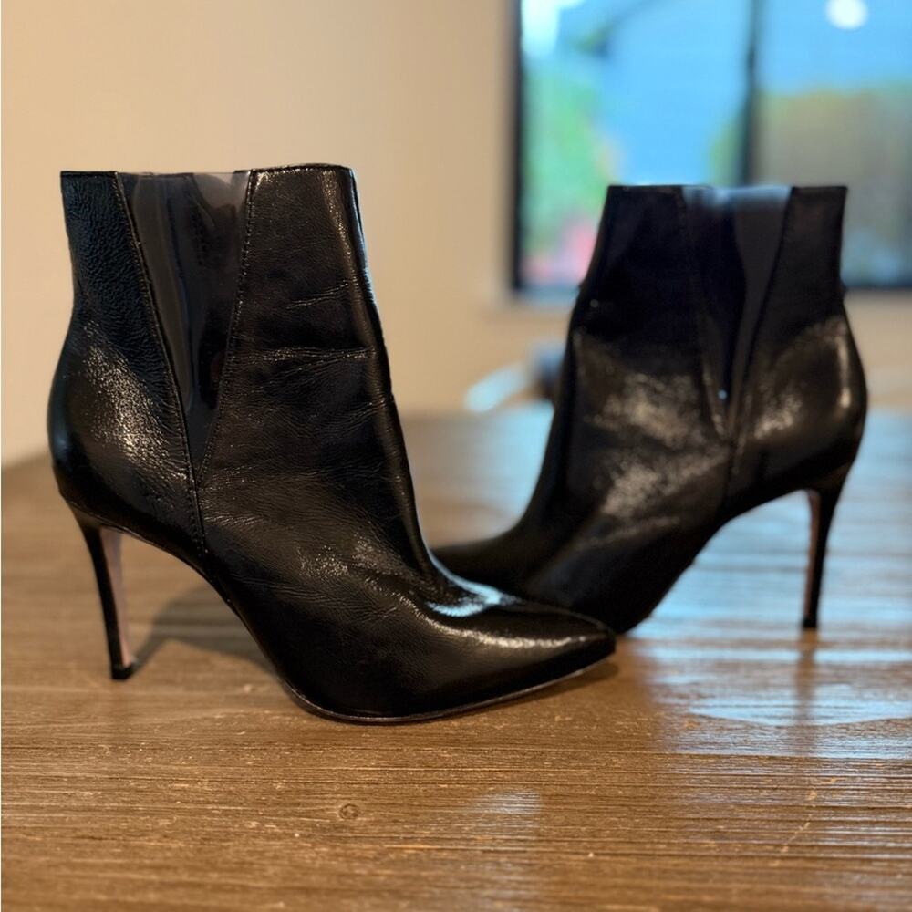 Schutz Adilene Black Ankle Cutout Boots – Leather & Vinyl – Pointy Toe – Sz 5.5 - Picture 2 of 7